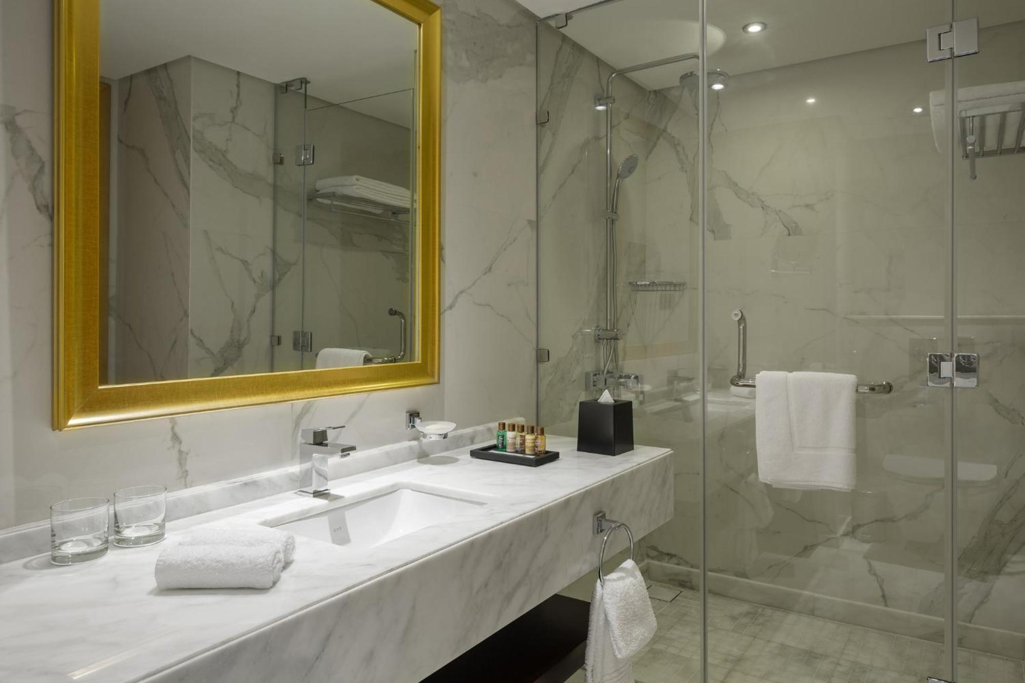 Sheraton Makkah Jabal Al Kaaba Hotel Mecca Екстер'єр фото Bathroom