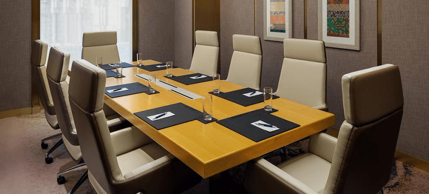Sheraton Makkah Jabal Al Kaaba Hotel Mecca Екстер'єр фото A boardroom table